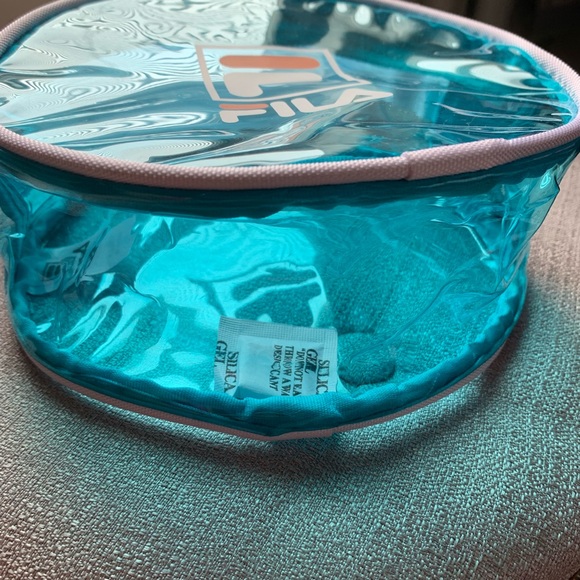 Y2K Fila crossbody bag - Picture 4 of 4